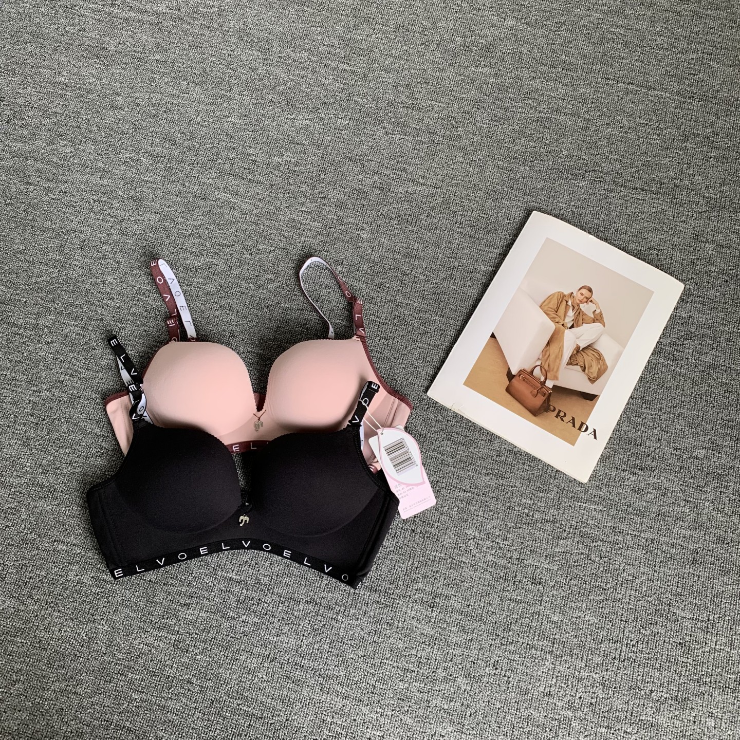 大码日系甜美无痕文胸少女小胸聚拢收副乳防下垂性感双排扣内衣