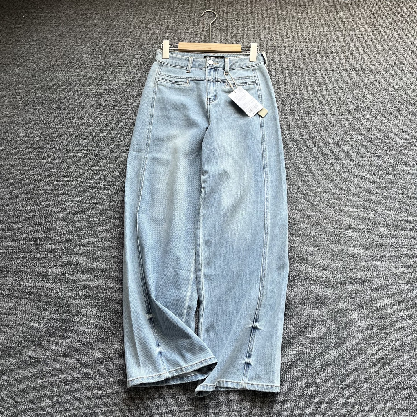 春夏高腰显瘦阔腿直筒牛仔裤女