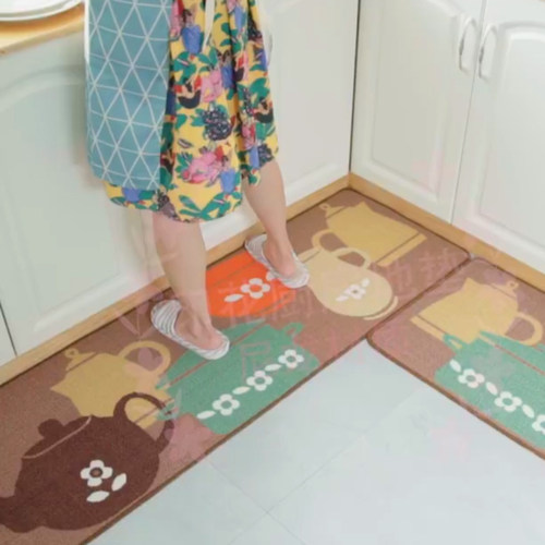 厨房地垫吸水防油地垫长条浴室防滑脚垫子进门口门垫家用卧室地毯