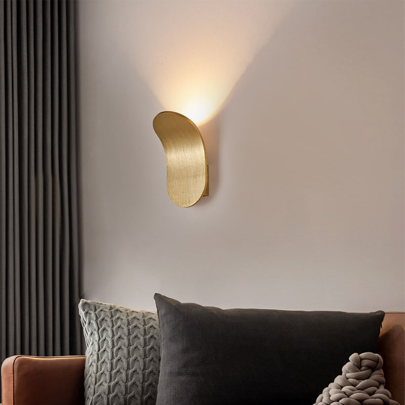 北欧卧室床头壁灯现代极简客厅轻奢创意设计师楼梯灯沙发背景墙灯