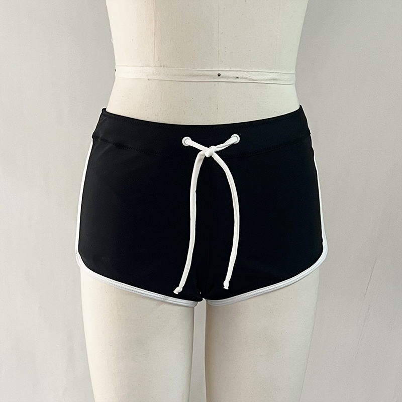 运动女泳裤红色复古小平角灵巧不笨拙黑蓝色泡温泉保守不失曲线美