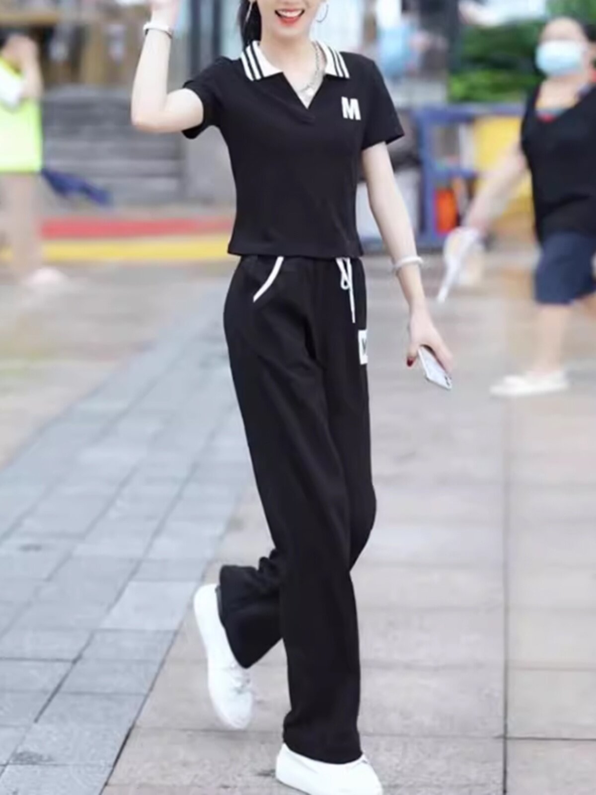 유럽 ??역 캐주얼 스포츠 정장 여성의 느슨한 한국어 버전 2024 여름 봄 가을 새로운 반팔 패션 투피스 세트