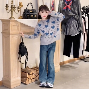 女童秋冬韩系超好看慵懒风爱心字母圆领毛衣百搭微喇牛仔裤套装潮