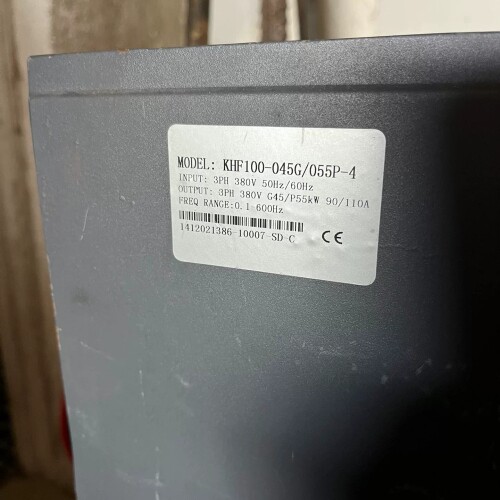 寻《《西为电气变频器 KHF100-045G/055P-4，成色