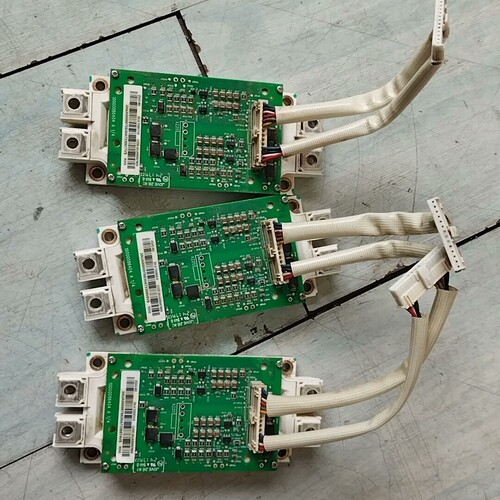 寻《《ACS880变频器模块 FF450R12ME4 三个