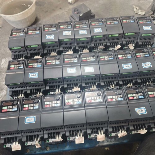 寻《《台达变频器，VFD007EL43A，9成多新