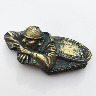 斯洛伐克首都布拉迪斯拉发打卡井盖雕像旅游纪念品磁力冰箱贴礼物