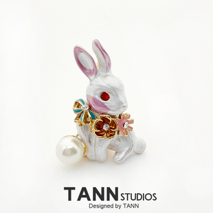 礼物日系可爱珍珠兔子胸针开衫 TANN 别针扣衣服森系徽章扣针胸花