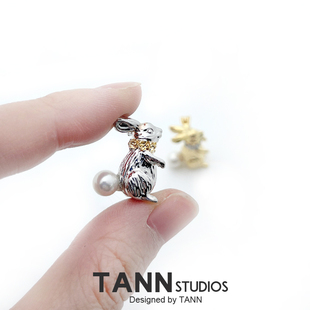 少女可爱日系复古小兔装 TANN爱丽丝兔子珍珠胸针ins个性 饰胸花潮