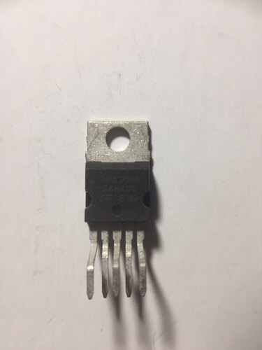 TDA2006 进口拆机 老版粗脚大芯片 欢迎咨询
