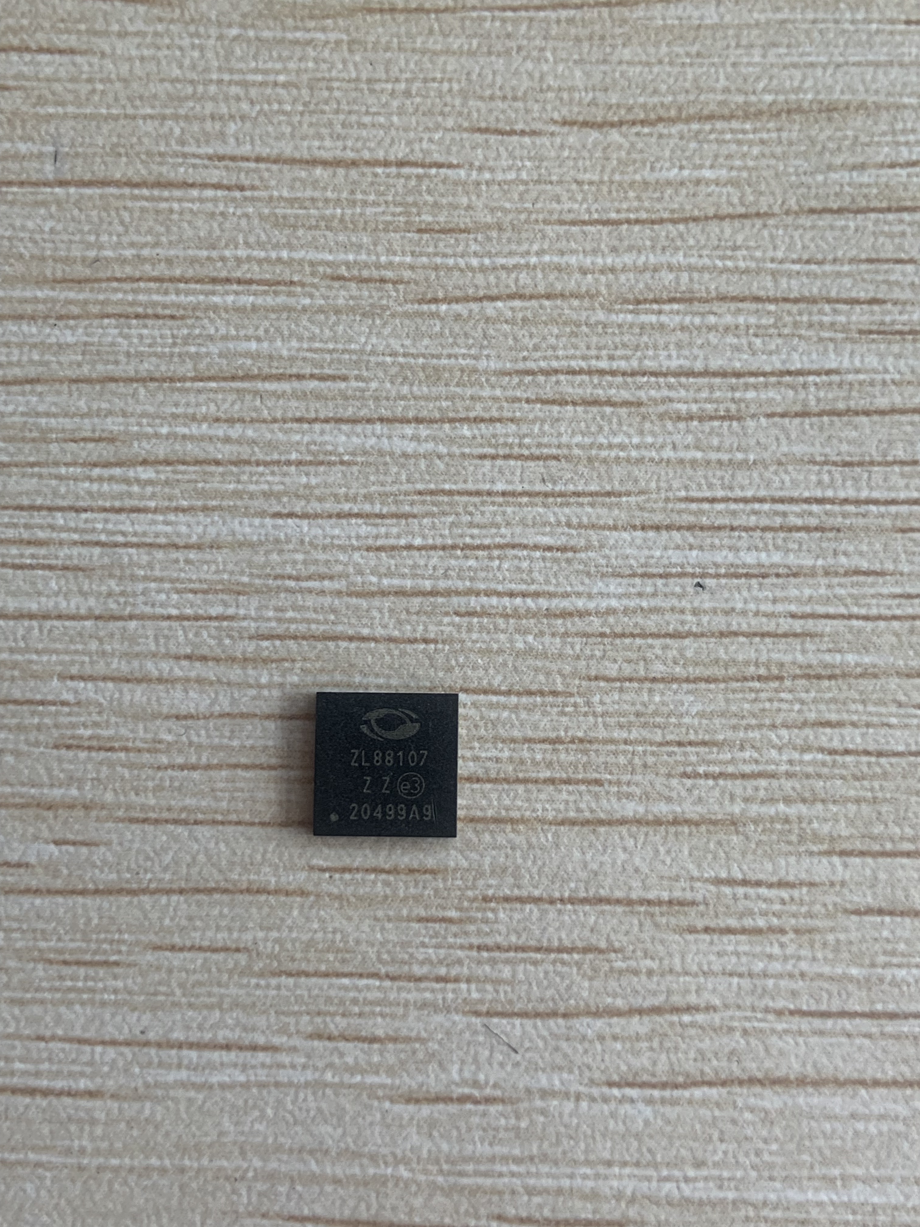 ZL88107 ZL88107LDF1 QFN  现货进口芯片 88107 散新原字原脚