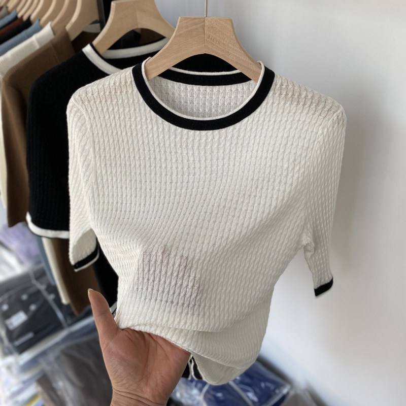 春夏季黑白撞色圆领薄款打底衫半袖上衣女轻薄柔软麻花中袖针织衫