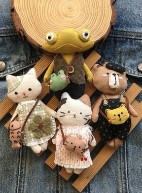 韩版文艺卡通布艺背包小熊小猫布艺手作胸针鞋袜帽子围巾服装装饰