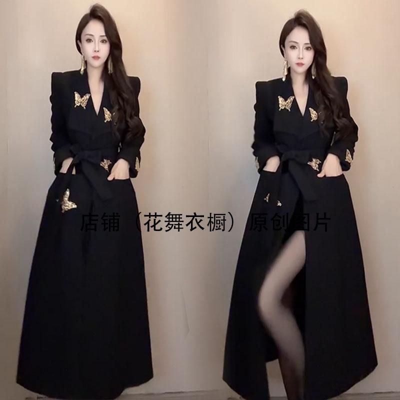 欧货减龄风衣外套女2024秋新款蝴蝶印花系带显瘦羊绒毛呢夹棉大衣图片