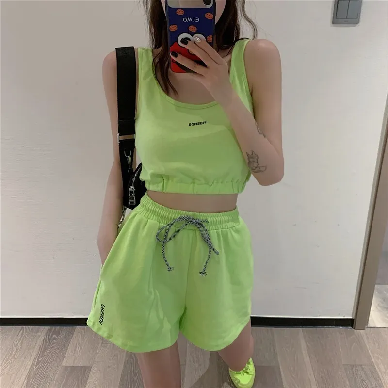 休闲运动服套装女2025新款时尚瑜伽健身房跑步背心短裤修身两件套