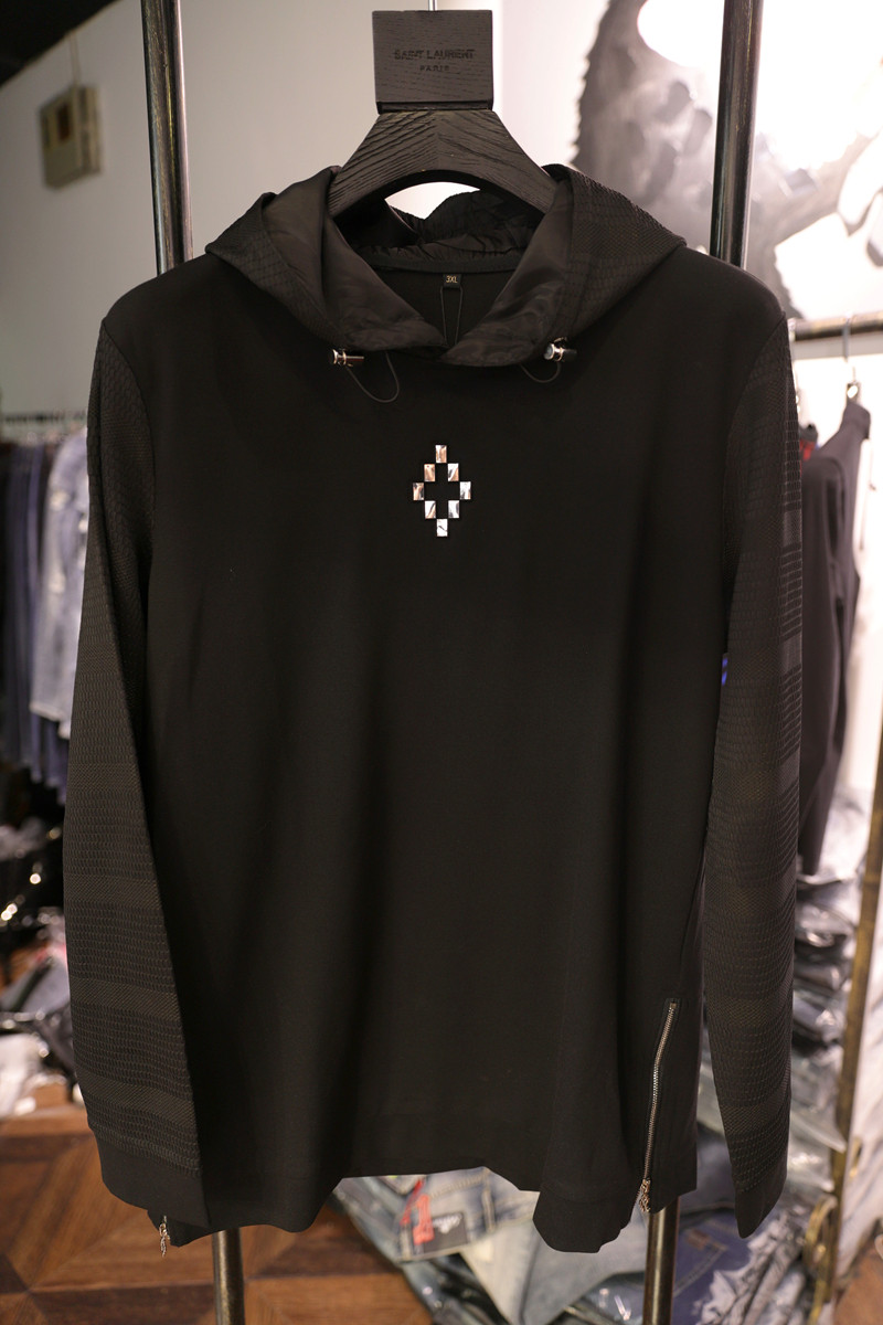 米兰站春秋暗黑街头风时尚个性拼接连帽修身简约运动潮男士卫衣