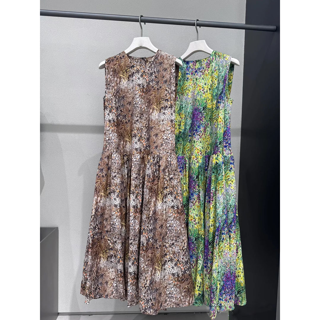 通勤H型纯棉草地印花无袖连衣裙