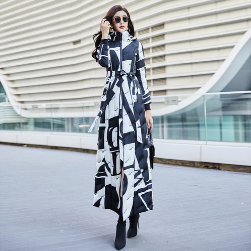 收腰长款轻奢过膝羽绒服连帽