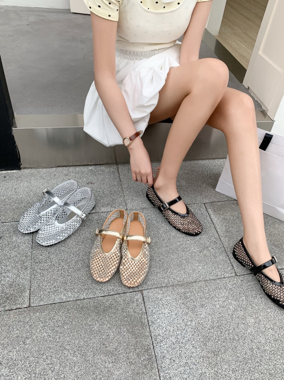 米新款2025春款水钻镂空单鞋透气渔网鞋平底一脚蹬舒适凉鞋女6735