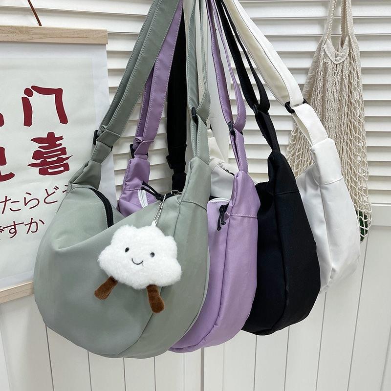 韩国ins软妹单肩包简约纯色饺子包日系原宿古着感少女学生斜挎包
