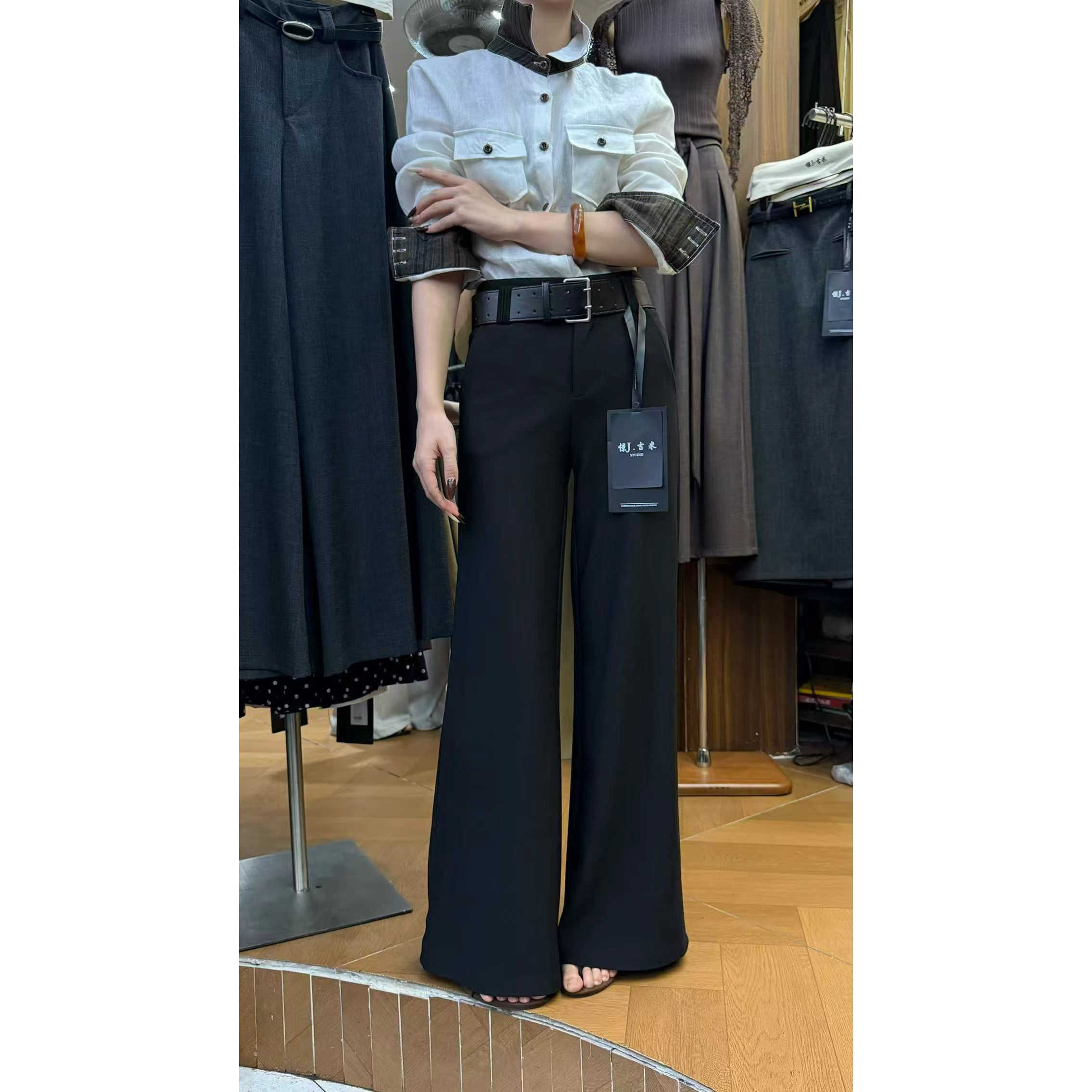 高腰黑色西装微喇裤女秋季新品通勤风修身显瘦百搭垂感休闲长裤子
