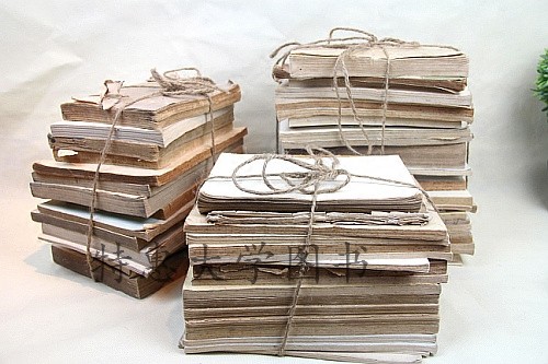 泛黄书页旧书二手书复古装饰咖啡厅软装摆件摄影道具老旧书5/斤