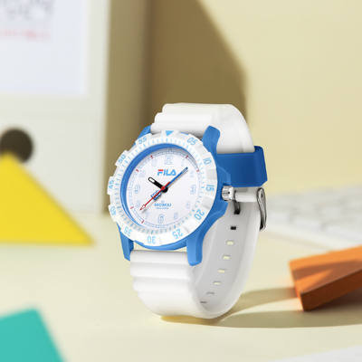 FILA斐乐运动学生手表初高中男女学生开学季只看时间初中生表6786