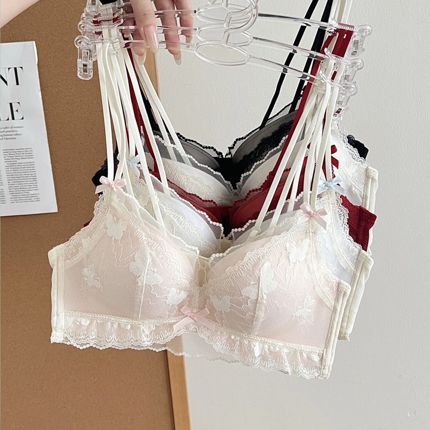 法式蕾丝性感内衣女小胸聚拢显大无钢圈防下垂纯欲美背交叉文胸罩