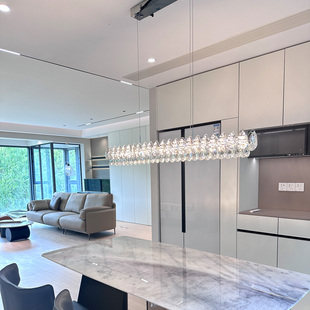 现代轻奢餐厅水晶吊灯设计师款个性吧台岛台灯简约奢华高档一字灯