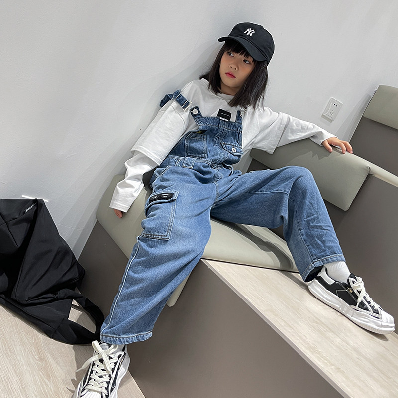 洋气时髦女童工装背带裤牛仔新款