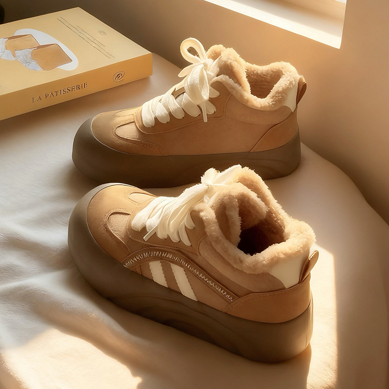 冬季加绒厚底板鞋女2025新款厚底