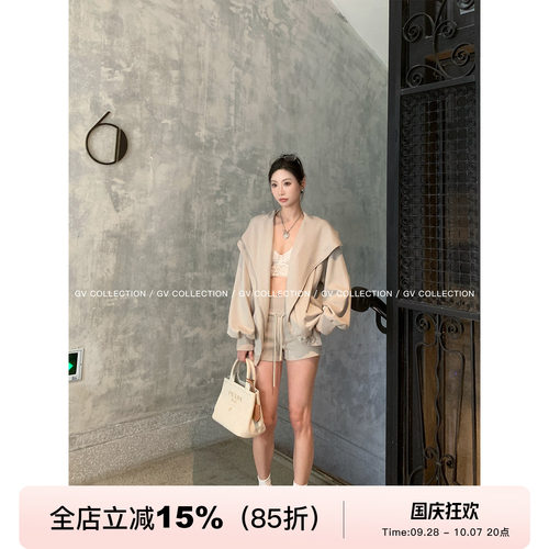 连帽卫衣抽绳包臀短裤套装