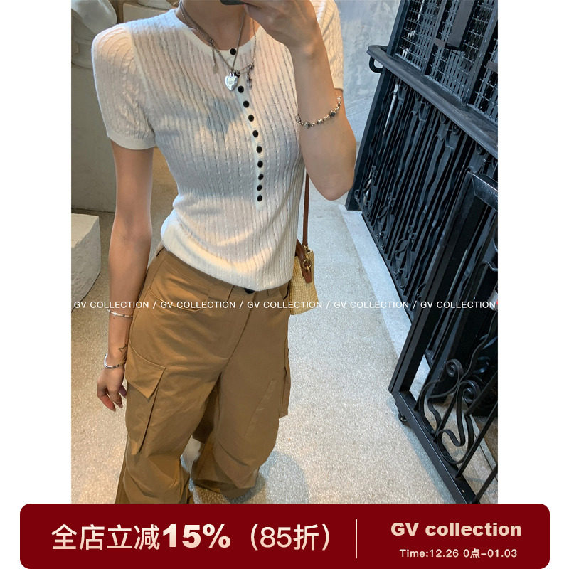 正肩螺纹羊毛莱赛尔针织纽扣上衣