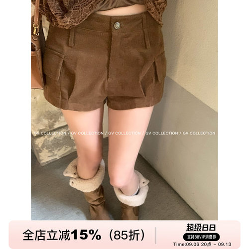 灯芯绒肌理感捏褶秋冬短裤