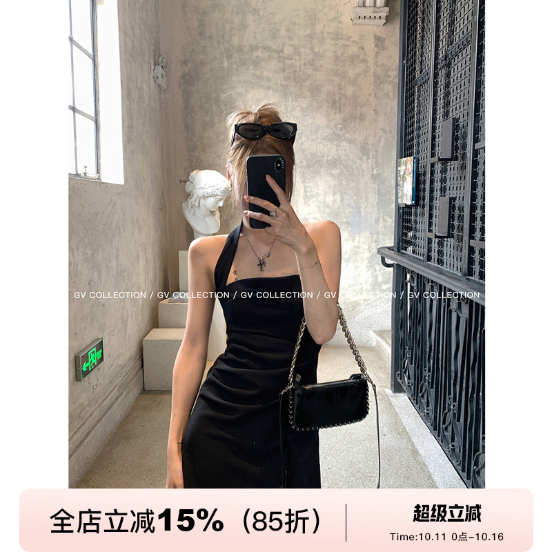 GV大白哥 极简欧辣 褶皱收腰挂脖连衣裙优雅风褶皱平领黑色短裙女