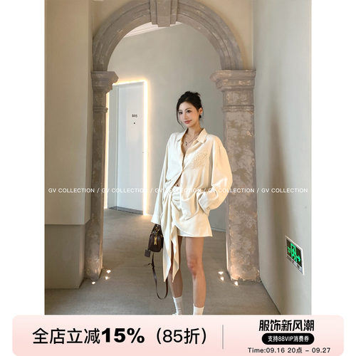 设计感立体镂空刺绣棉柔衬衫