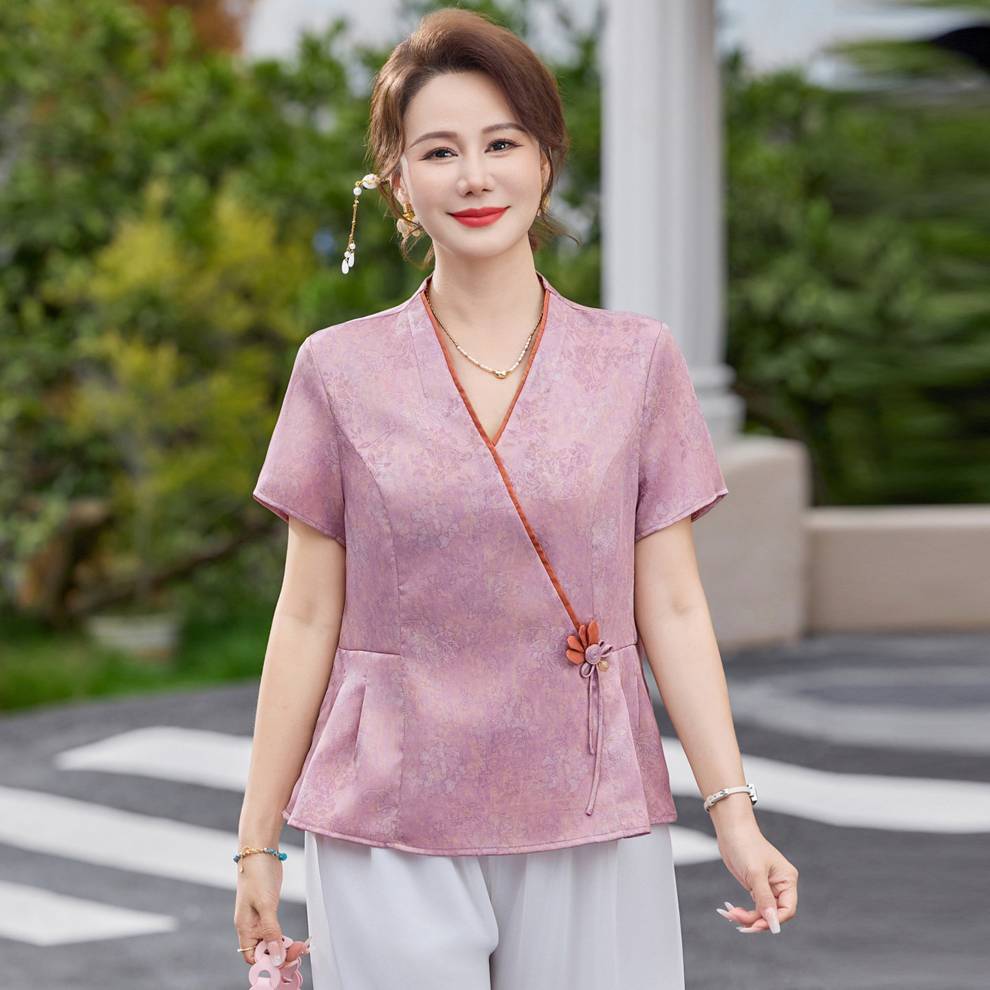 新中式国风V领短袖套装女中老年人妈妈夏装洋气时尚T恤裤子两件套