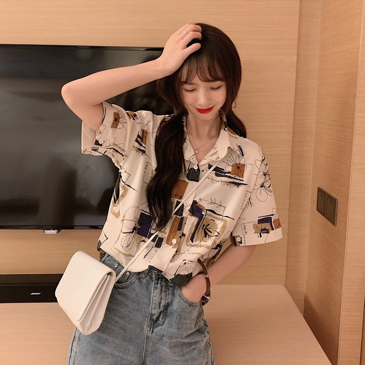Real price real shot ~ new versatile retro Hong Kong flavor niche design foreign style printed shirt