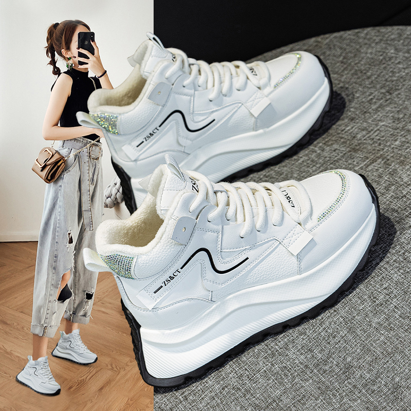 高帮小白鞋女2025年新款厚底板鞋增高休闲运动鞋松糕底女鞋潮爆款