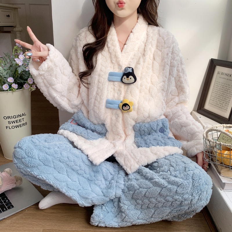 珊瑚绒月子服秋冬款产后哺乳