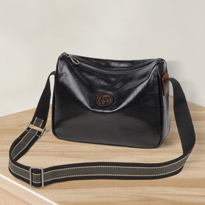 秋冬新款单肩包男真皮休闲多功能竖款休闲斜挎包头层牛皮大容量