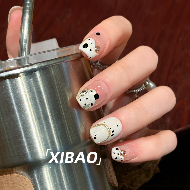 短款穿戴甲春夏高级感2025年新款指甲贴片纯手工定制爆款穿戴美甲