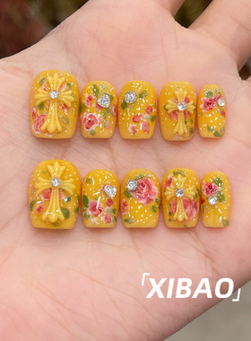 黄色穿戴甲2026新款高级感小众穿戴美甲短款手工显白绝美指甲贴片