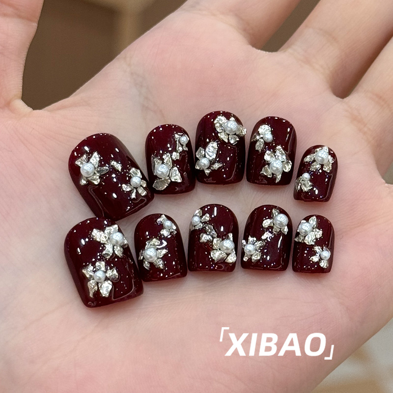 红色穿戴甲短款2025新年款精致秋冬穿戴美甲纯手工高级感指甲贴片