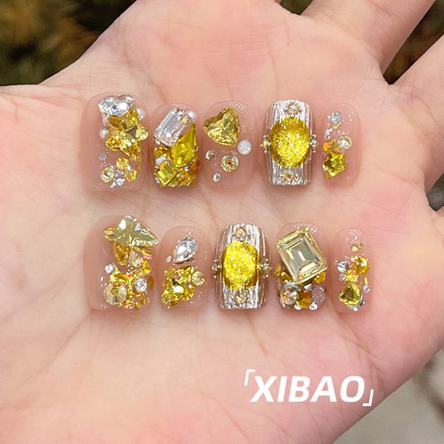 重工穿戴甲短款精致显白穿戴美甲2025新款高级感手工爆款指甲贴片