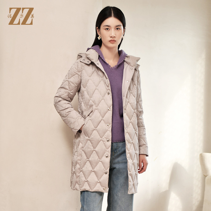经典款连帽保暖菱形格羽绒服女
