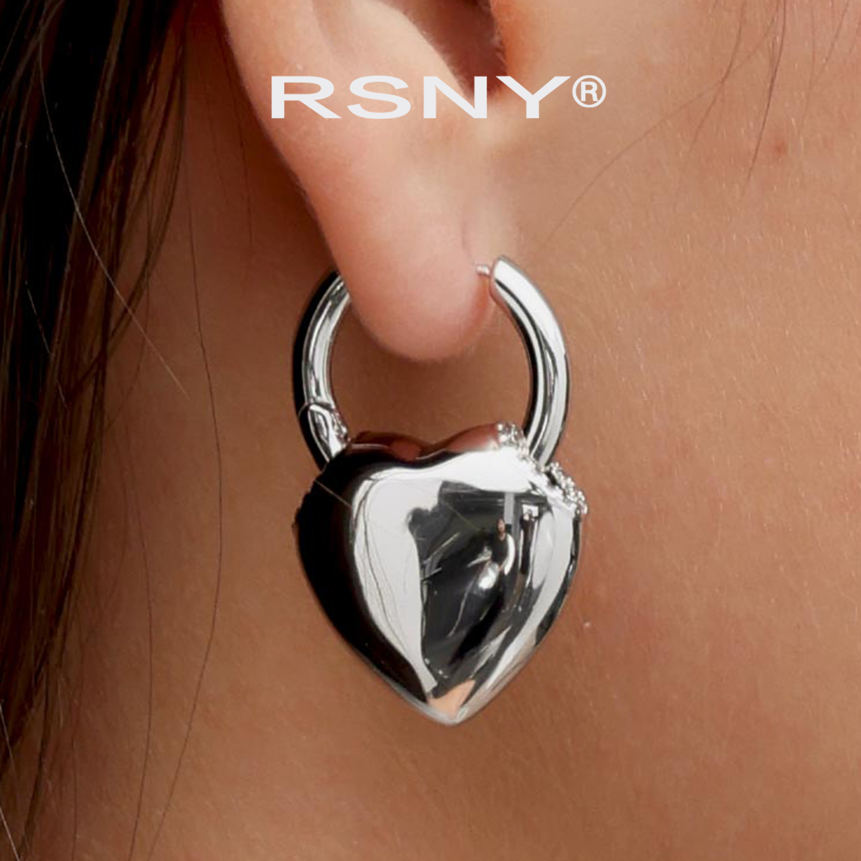 [新品]RSNY爱心造型耳环2026轻奢设计简约欧美风纯银耳针时尚耳钉