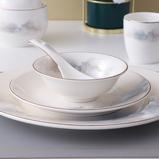 潮州市陶瓷餐具套装中式摆台轻奢碗碟盘子家用金边远山含黛三件套