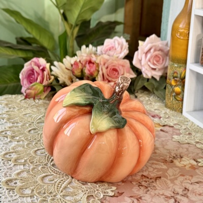 美国原单釉下彩侧面桔粉色南瓜陶瓷摆件家居饰品Pumpkin figurine