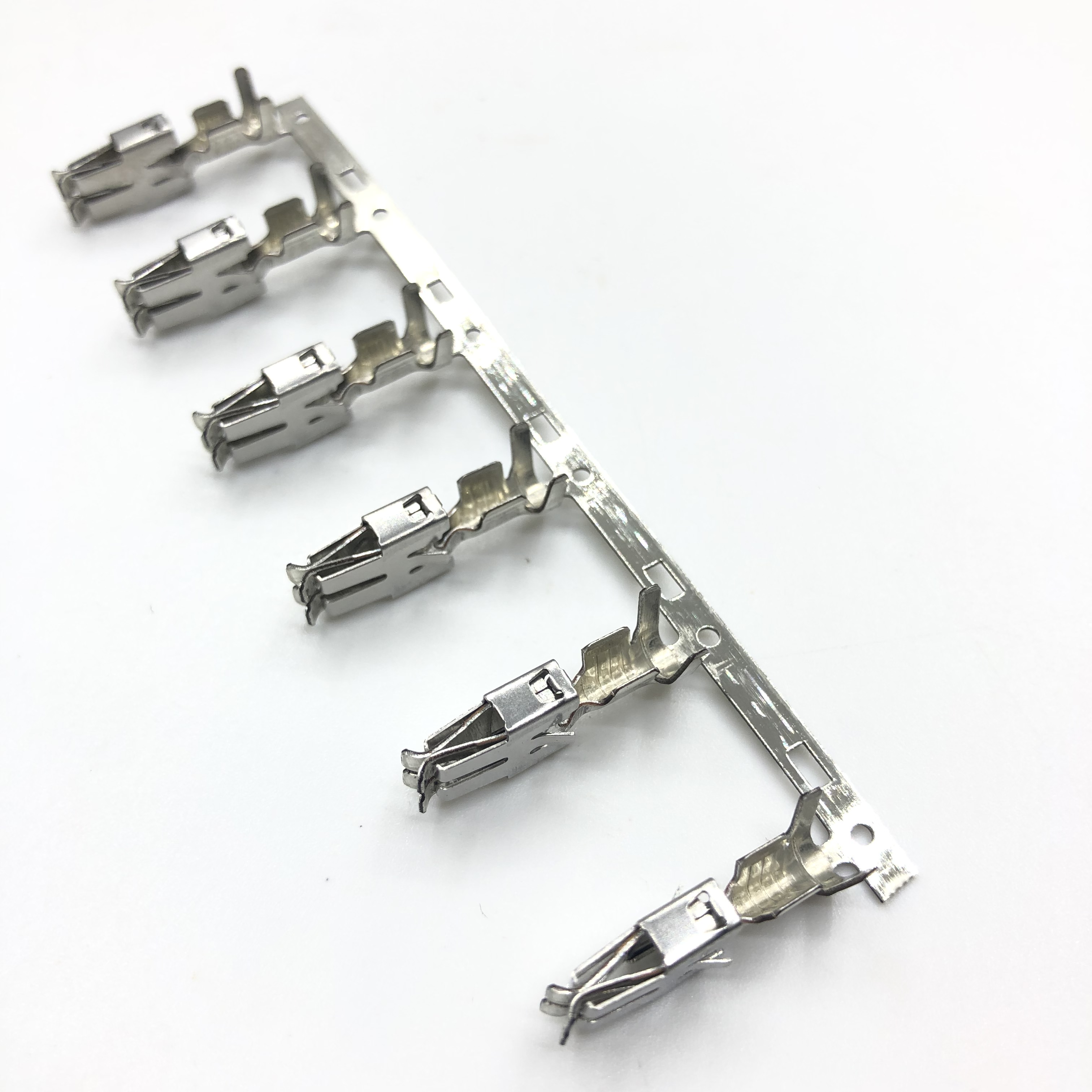 3mm母插针/大众宝马功放保险盒取电端子/大四瓣保险端子